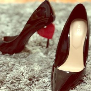 Aldo Heart Heel Shoes